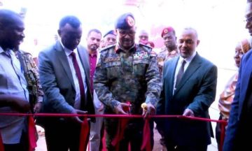  إبراهيم جابر يفتتح مباني بنك الدم المركزي (استاك) بالخرطوم ويدشن أسطول العربات الجوالة