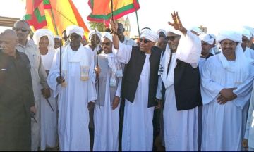 رئيس الوزراء يدشن بمسيد الشيخ حمد النيل بأمدرمان، لقاءات التمهيد لمؤتمر تعزيز السلم الاجتماعي