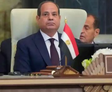 السيسي يؤكد الالتزام بالدستور وانتهاء مدة رئاسته في عام 2030 السيسي يؤكد الالتزام بالدستور وانتهاء مدة رئاسته في عام 2030