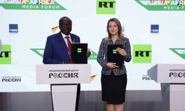 التلفزيون القومي وقناة روسيا اليوم يوقعان بموسكو مذكرة شراكة وتعاون التلفزيون القومي وقناة روسيا اليوم يوقعان بموسكو مذكرة شراكة وتعاون