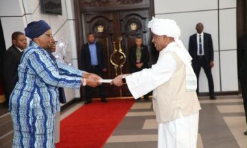 سفير السودان يقدم أوراق اعتماده إلى رئيسة جمهورية ناميبيا سفير السودان يقدم أوراق اعتماده إلى رئيسة جمهورية ناميبيا