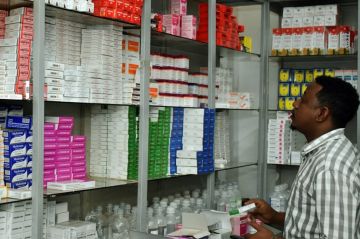 انقطاع الكهرباء يعرقل تعافي قطاع الأدوية في السودان