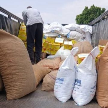 كادقلي تبدأ توزيع القوافل الإنسانية للمواطنين كادقلي تبدأ توزيع القوافل الإنسانية للمواطنين