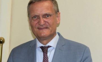 السودان .. الاتحاد الأوروبي يعلن معارضته قيام امتحانات موازية للطلاب في مناطق انتشار المليشيات السودان .. الاتحاد الأوروبي يعلن معارضته قيام امتحانات موازية للطلاب في مناطق انتشار المليشيات