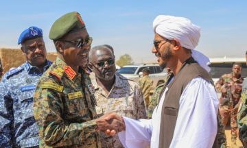 الفريق كباشي يحيي شهداء منطقة الجموعية ويؤكد أن معركة الكرامة ماضية حتى تحقيق النصر الكامل