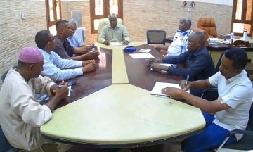 تنفيذي بحري يوجه بتطوير موقف شمبات للسفريات وتركيب أجهزة تتبع لضبط حركة السفريات