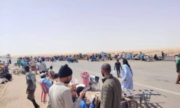 إضراب لأصحاب الباصات بمعبر أرقين إضراب لأصحاب الباصات بمعبر أرقين