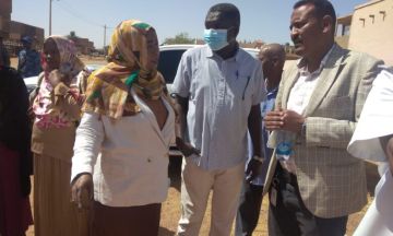 ضربة بيئية عاجلة في سوبا: إزالة الكرتة من المدارس لحماية صحة المواطنين ضربة بيئية عاجلة في سوبا: إزالة الكرتة من المدارس لحماية صحة المواطنين