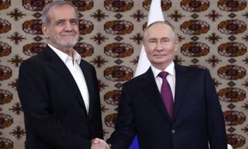 تفاصيل أول اتصال علني بين بوتين وبزشكيان منذ اندلاع حرب إيران وتقارير عن تعاون استخباراتي ضد أمريكا