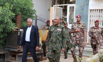 البرهان يتفقد الشركة السودانية لتوزيع الكهرباء البرهان يتفقد الشركة السودانية لتوزيع الكهرباء