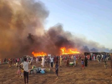 مصرع 5 أطفال وامرأتين في حريق بمخيم للنازحين في دارفور