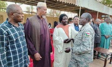  والي الخرطوم يشارك الدراميين في عزاء الفقيد الدعيتر ويوجه بتكوين لجنة لتخليد ذكراه 