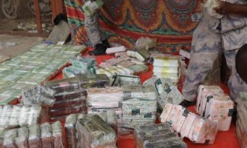 جمارك البحر الأحمر تحبط محاولة تهريب شحنة ضخمة من الآيس والكبتاجون