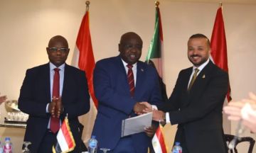 الجارحي يوقع اتفاقية مع وزارة المعادن السودانية بـ277 مليون دولار لاستكشاف وإنتاج الذهب الجارحي يوقع اتفاقية مع وزارة المعادن السودانية بـ277 مليون دولار لاستكشاف وإنتاج الذهب