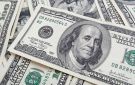 السوق الموازي يحافظ على مستويات مرتفعة في سعر الدولار بالسودان