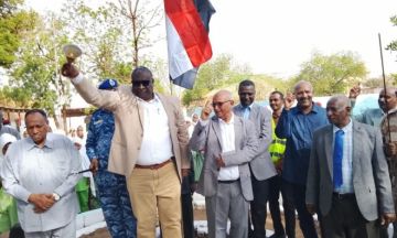 والي الجزيرة بالإنابة يقرع الجرس لبداية العام الدراسي التعويضي والي الجزيرة بالإنابة يقرع الجرس لبداية العام الدراسي التعويضي