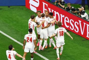 منتخب إنجلترا يقسو على كرواتيا برباعية في أمتع مباريات كأس العالم 2026.. منتخب إنجلترا يقسو على كرواتيا برباعية في أمتع مباريات كأس العالم 2026..