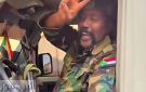 ماذا قال أبو رهف بعد ظهوره المفاجئ بالزي العسكري في بورتسودان؟
