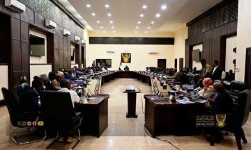 مجلس الوزراء يقف على جهود تهيئة بيئة العودة للخرطوم ووزير الطاقة يطمئن المواطنين بانتشار واسع للإمداد الكهربائي في ارجاء العاصمة مجلس الوزراء يقف على جهود تهيئة بيئة العودة للخرطوم ووزير الطاقة يطمئن المواطنين بانتشار واسع للإمداد الكهربائي في ارجاء العاصمة