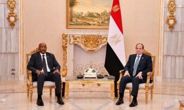 البرهان يهنئ السيسي بذكرى اليوم الوطني لمصر