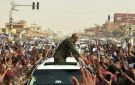 صور .. البرهان يسجل جولة ميدانية لمنطقة الكلاكلة