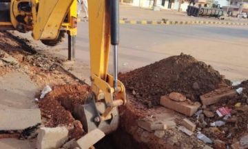 عمليات صيانة وتركيب إشارات ضوئية في عدد من شوارع الخرطوم عمليات صيانة وتركيب إشارات ضوئية في عدد من شوارع الخرطوم