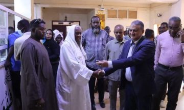 عقب الأمطار وانقطاع الكهرباء.. مدير عام صحة الخرطوم يطمئن على جاهزية مستشفى أم درمان وعدم تسجيل أي أمراض وبائية