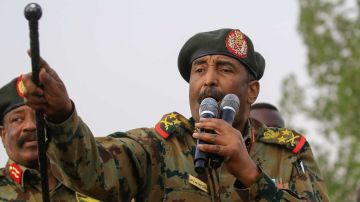 رسالة نارية من أديس أبابا.. سياسي سوداني يفجر مفاجأة بشأن خطة البرهان رسالة نارية من أديس أبابا.. سياسي سوداني يفجر مفاجأة بشأن خطة البرهان
