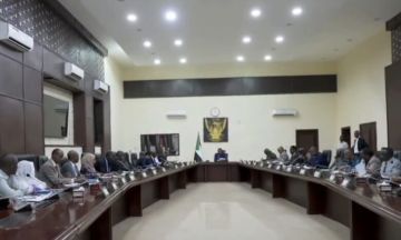 اللجنة الوطنية لإدارة الاقتصاد تعقد إجتماعها الثاني اللجنة الوطنية لإدارة الاقتصاد تعقد إجتماعها الثاني
