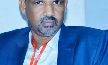 قيادة المليشيا تعتقل ما يسمى برئيس الإدارة المدنية بشرق دارفور، محمد إدريس خاطر بتهمة التخابر مع الجيش قيادة المليشيا تعتقل ما يسمى برئيس الإدارة المدنية بشرق دارفور، محمد إدريس خاطر بتهمة التخابر مع الجيش