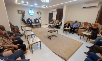 وزير الثروة الحيوانية يزور نهر النيل للتفاكر حول مشروعات القطاع بالولاية وزير الثروة الحيوانية يزور نهر النيل للتفاكر حول مشروعات القطاع بالولاية