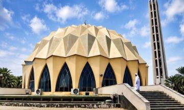 خطب الجمعة تدعو لضبط الأسواق وتعزيز التكافل ومواجهة المضاربات