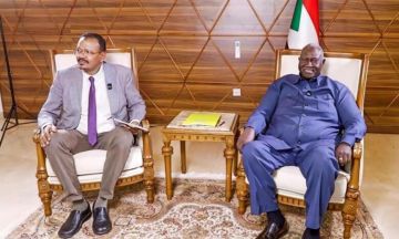 لدي لقائه مجموعة من الاعلاميين والصحفيين المشاركين في الملتقي الإعلامي .. عقار: وحدة السودان خط أحمر ولا بديل عن الجيش الواحد لدي لقائه مجموعة من الاعلاميين والصحفيين المشاركين في الملتقي الإعلامي .. عقار: وحدة السودان خط أحمر ولا بديل عن الجيش الواحد