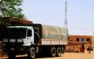 قصف قوافل المساعدات يفاقم أزمة الجوع في السودان