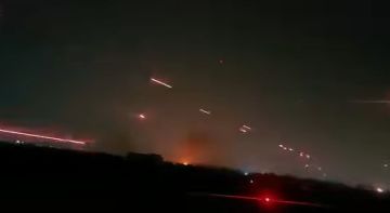 تداول فيديو لـ اشتباكات بين قوات الحكومة السورية وقسد .. هذه حقيقته تداول فيديو لـ اشتباكات بين قوات الحكومة السورية وقسد .. هذه حقيقته