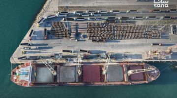 مرفأ طرطوس يستقبل باخرة محملة بالسكر الخام من البرازيل