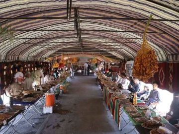 جامعة الفرات بديرالزور تشارك في مهرجان التمور في بلدة الجلاء بريف المحافظة الشرقي