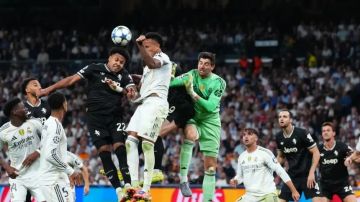 ريال مدريد يحسم لقاء القمة أمام يوفنتوس وليفربول يستعيد نغمة الفوز في دوري أبطال أوروبا ريال مدريد يحسم لقاء القمة أمام يوفنتوس وليفربول يستعيد نغمة الفوز في دوري أبطال أوروبا