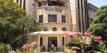 التربية السورية: مشروع المقاعد المدرسية يحقق ربط التعليم المهني بالإنتاج وتعزيز مهارات الطلاب