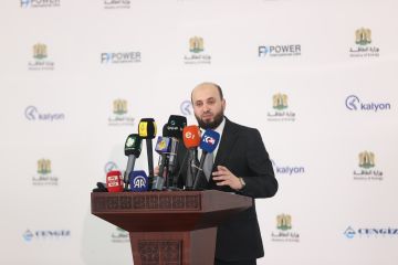 وزير الطاقة السوري يكشف عن تجاوزات هدر 12 مليار ليرة سورية في مركز ضخ للمياه وزير الطاقة السوري يكشف عن تجاوزات هدر 12 مليار ليرة سورية في مركز ضخ للمياه