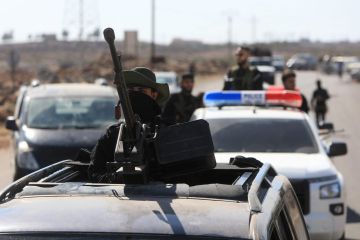 اشتباكات داخل مخيم في إدلب.. ومسؤول أمني سوري: متزعم جماعة مسلحة يرفض تسليم نفسه