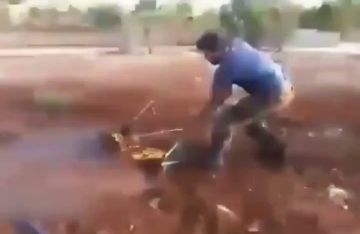 فيديو متداول لـ تدريبات الجيش السوري .. هذه حقيقته فيديو متداول لـ تدريبات الجيش السوري .. هذه حقيقته