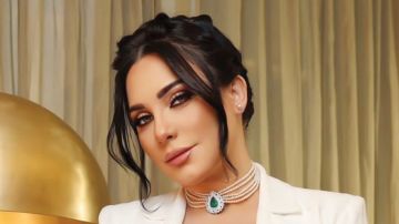 أنباء عن منع عرض الاعمال الفنية لـ سلاف فواخرجي على الشاشات السورية أنباء عن منع عرض الاعمال الفنية لـ سلاف فواخرجي على الشاشات السورية