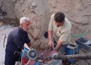 بالتعاون مع المجتمع المحلي ايصال المياه إلى حي الهادي بالجفرة بالتعاون مع المجتمع المحلي ايصال المياه إلى حي الهادي بالجفرة