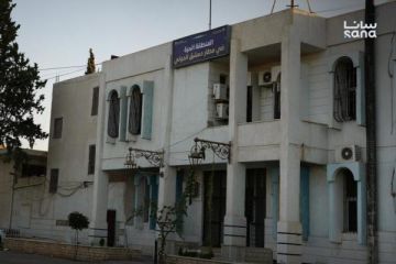 بعد توقف 14 عاما .. المنطقة الحرة في مطار دمشق تعود للعمل وتستقبل أول شحنة تجارية بعد توقف 14 عاما .. المنطقة الحرة في مطار دمشق تعود للعمل وتستقبل أول شحنة تجارية