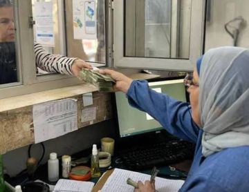 بعد توقف بدء صرف رواتب العاملين في محافظة الحسكة عبر شام كاش بعد توقف بدء صرف رواتب العاملين في محافظة الحسكة عبر شام كاش