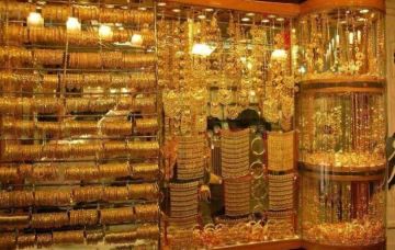 الذهب يواصل الصعود مع تراجع طفيف لسعر صرف الليرة السورية