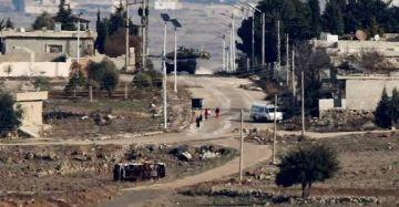 توغل إسرائيلي جديد في عدة نقاط من ريف القنيطرة توغل إسرائيلي جديد في عدة نقاط من ريف القنيطرة