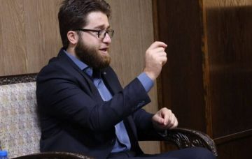 التأمينات الاجتماعية تكشف ملفات فساد كبيرة.. المدير يؤكد: لن تسقط بالتقادم التأمينات الاجتماعية تكشف ملفات فساد كبيرة.. المدير يؤكد: لن تسقط بالتقادم