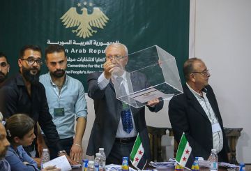 فصل جديد.. فيديوهات من الشارع السوري مع اختتام أول انتخابات تشريعية بعد سقوط الأسد (فيديوهات)